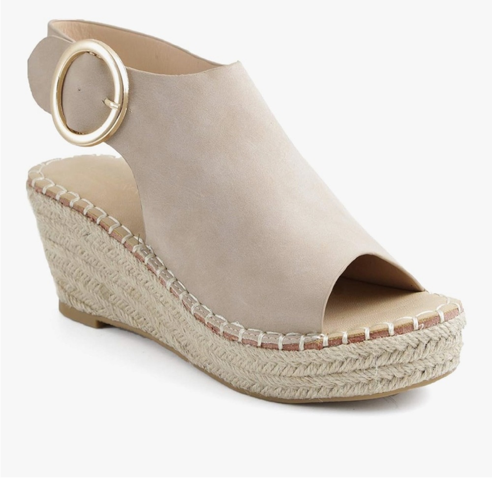 Catherine  Malandrino Women's Beige Wedge Sandals